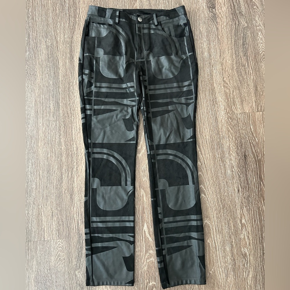 Cartise Size 6 Black Geometric Print Pants